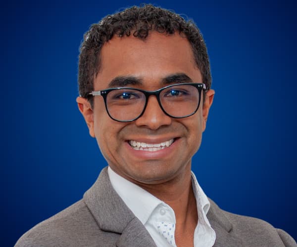 Mauricio Benavides — Conferencista de Liderazgo